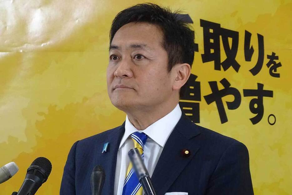 玉木が夫婦別姓法案提出を予告　これで不倫が捗るな！！